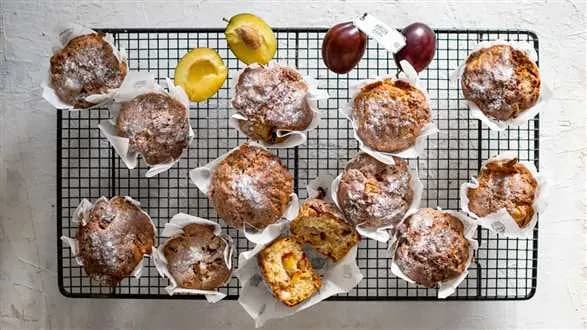 Muffinki ze śliwkami