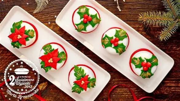 Aromatyczne minitorciki pomarańczowe otulone marcepanem i lukrem