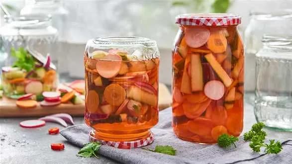 Pikle - z ogórków, marchewki i cebuli