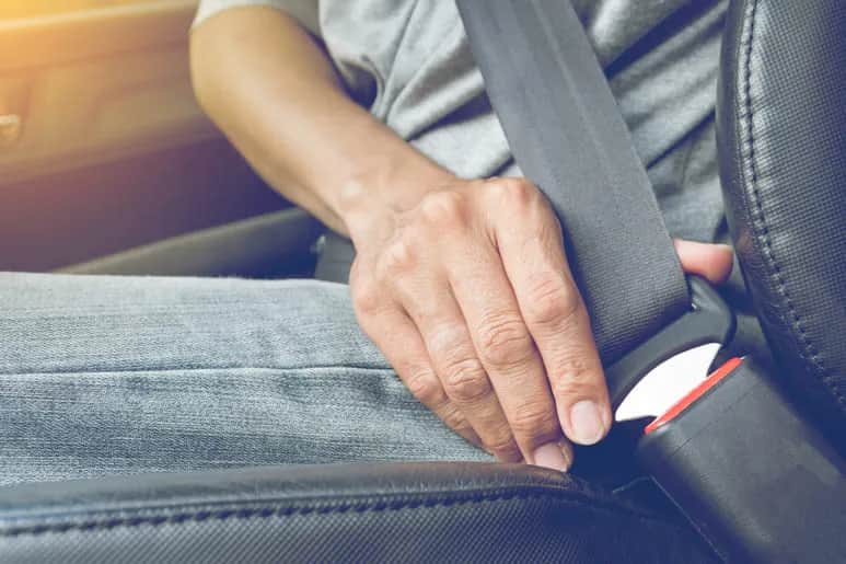 Czy pasy bezpieczeństwa działają zawsze? Warunki ich skutecznego działania