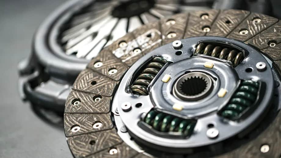 Jak jechać bez sprzęgła - bezpieczne techniki i praktyczne porady