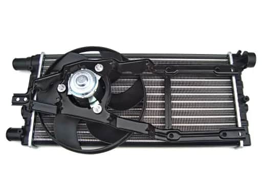 Ile wchodzi płynu do chłodnicy seicento 900? Sprawdź, by uniknąć problemów